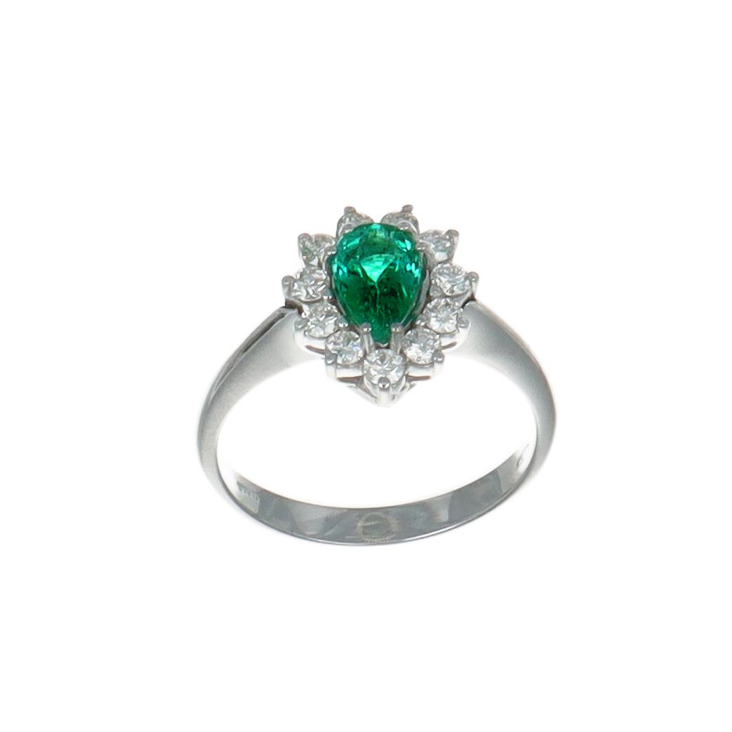 GDG Jewels anello a goccia in oro bianco con diamanti F e smeraldi