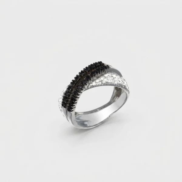 GDG Jewels anello fascia in oro bianco con diamanti neri e bianchi mis.13